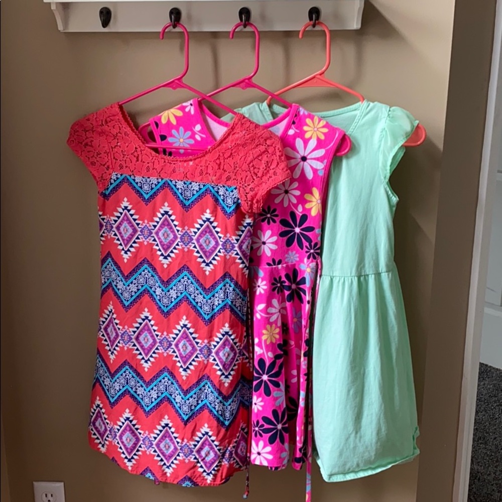 Lot of 3 girls dresses
